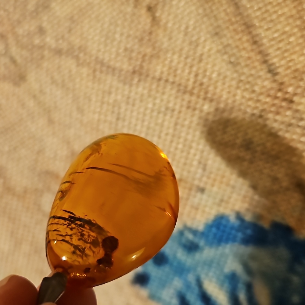 Vintage Baltic Amber Amulet Pendant - Picture 14 of 14